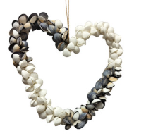 Heart shell wreath X large